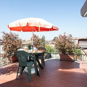 La Rondine , Lucca Italy
